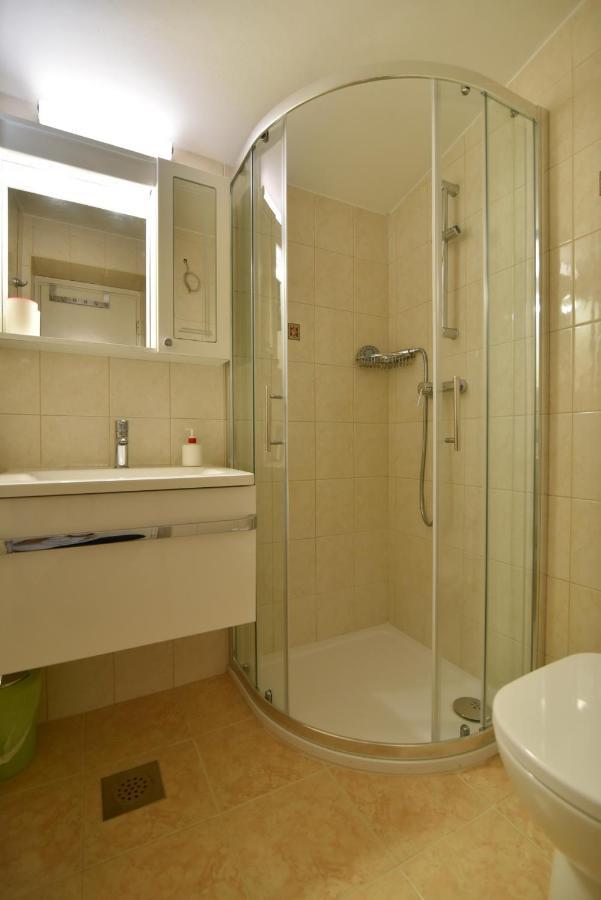 Apartmani Badurina - Crnika ลุน ภายนอก รูปภาพ